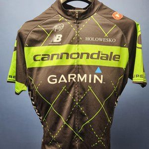 Cycling jersey and shorts - XL